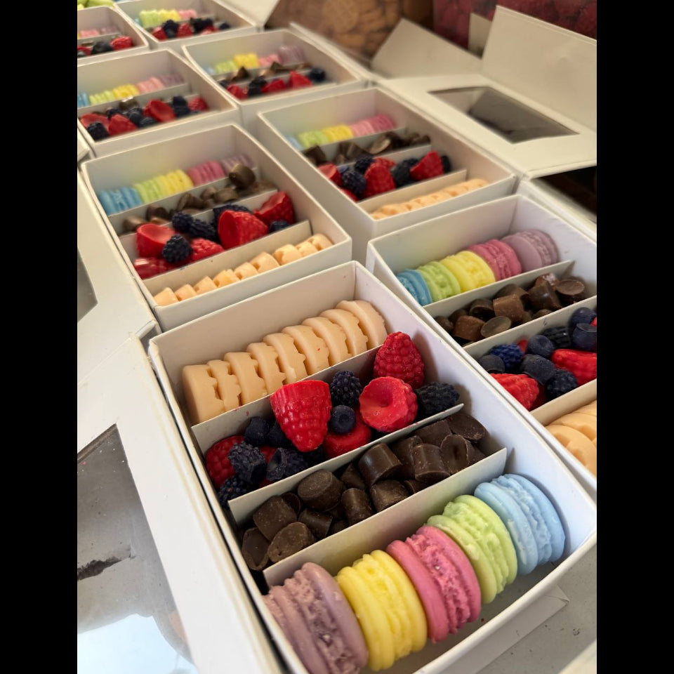 Wax melt box